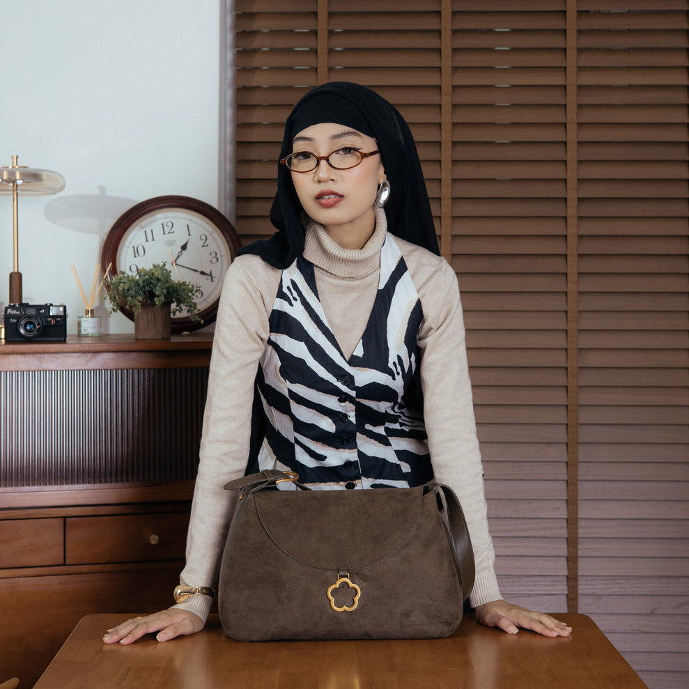 F.timber Effa Medium Shoulder Bags