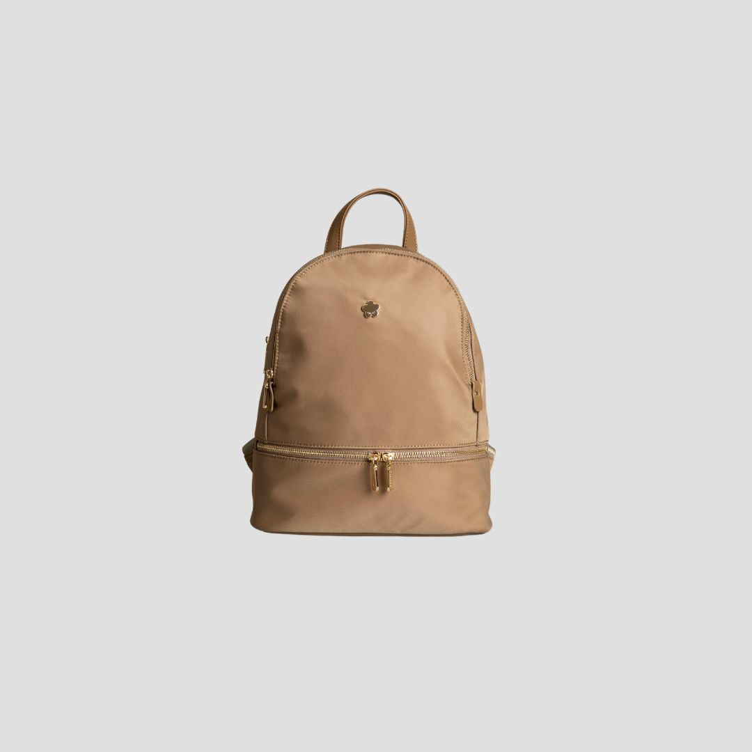 Plain canvas outlet backpack